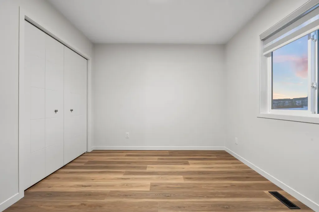 353 Herron Mews NE Calgary AB T3P1Y7