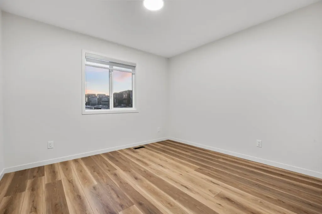 353 Herron Mews NE Calgary AB T3P1Y7