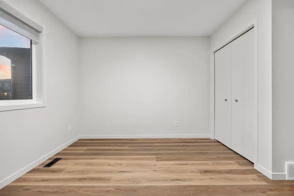 353 Herron Mews NE Calgary AB T3P1Y7
