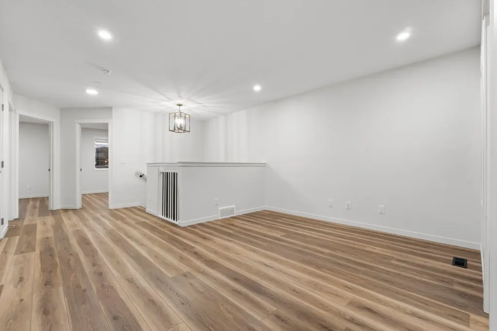 353 Herron Mews NE Calgary AB T3P1Y7