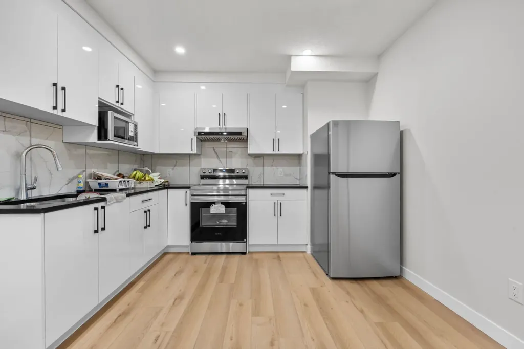 353 Herron Mews NE Calgary AB T3P1Y7