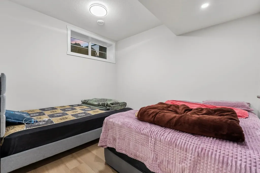 353 Herron Mews NE Calgary AB T3P1Y7