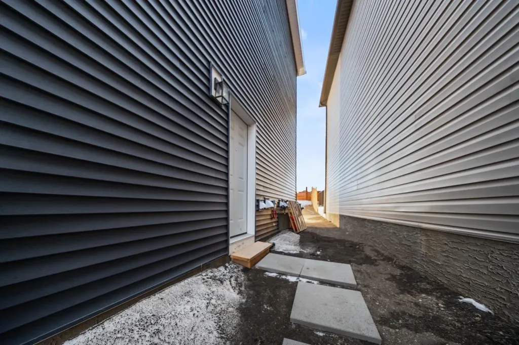 353 Herron Mews NE Calgary AB T3P1Y7
