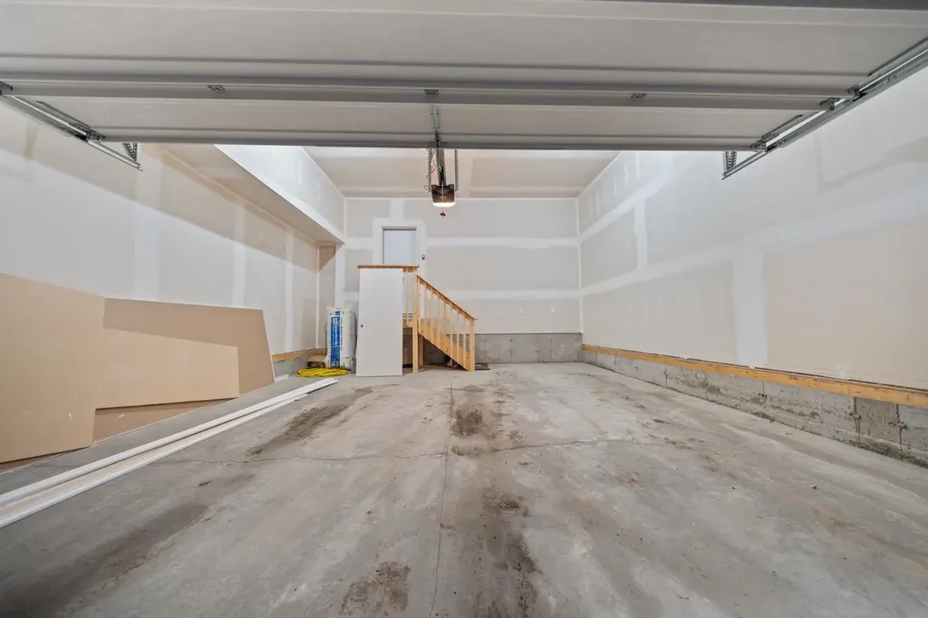 353 Herron Mews NE Calgary AB T3P1Y7