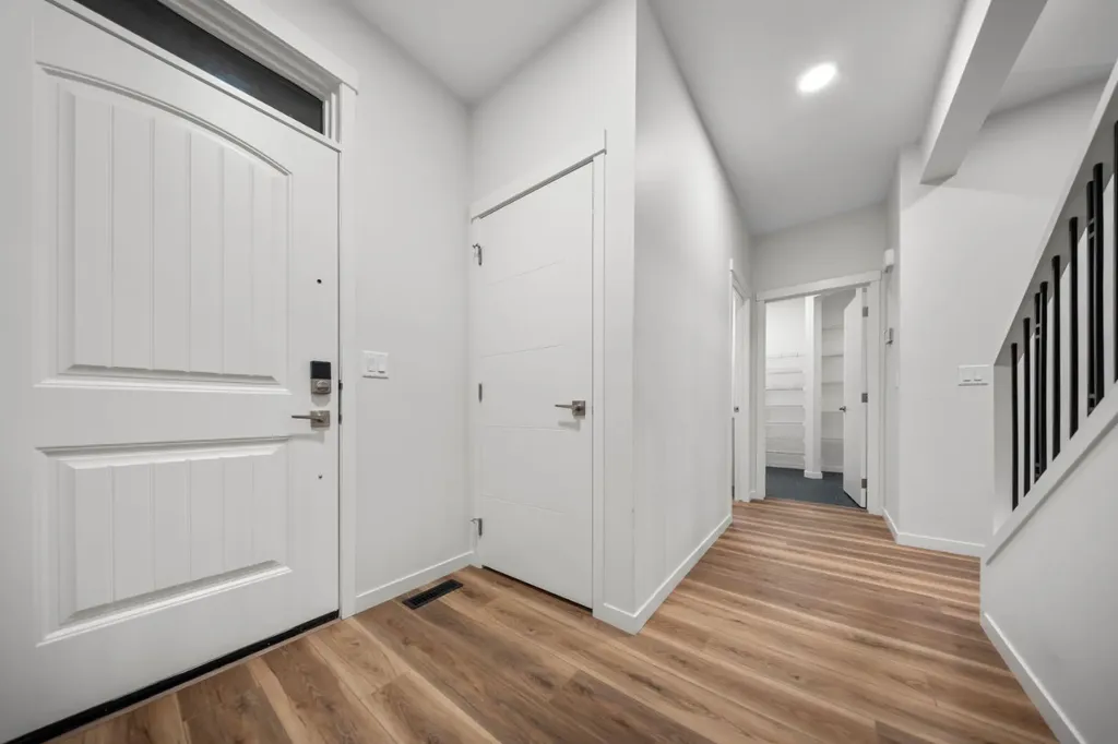 353 Herron Mews NE Calgary AB T3P1Y7