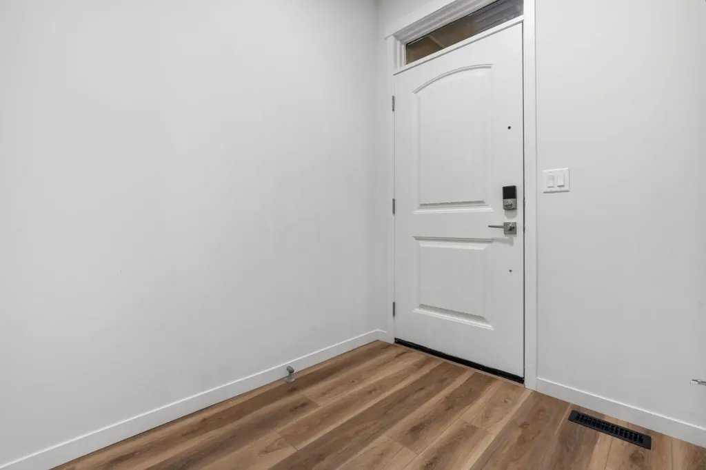 353 Herron Mews NE Calgary AB T3P1Y7