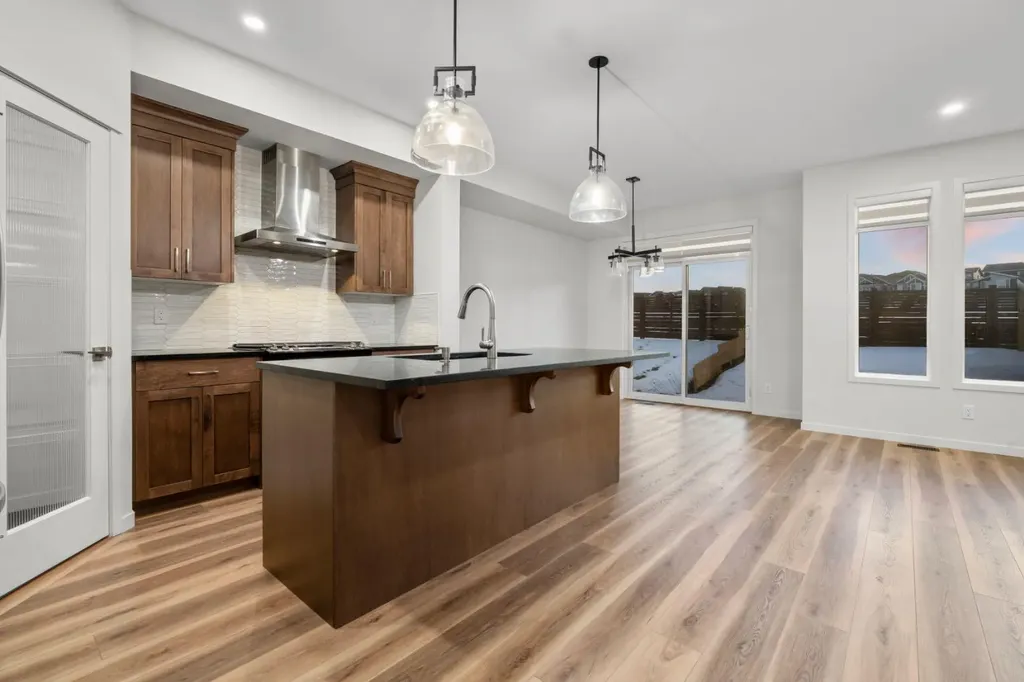 353 Herron Mews NE Calgary AB T3P1Y7