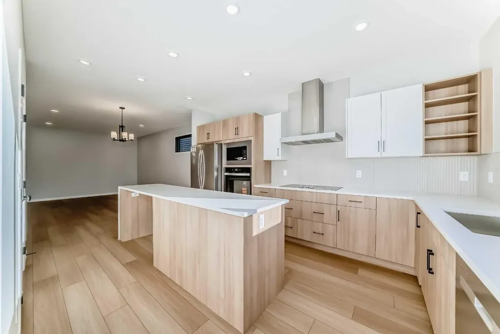 1245 Creekview Drive SW Calgary AB T2X 5Y7