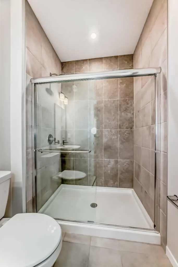 1245 Creekview Drive SW Calgary AB T2X 5Y7