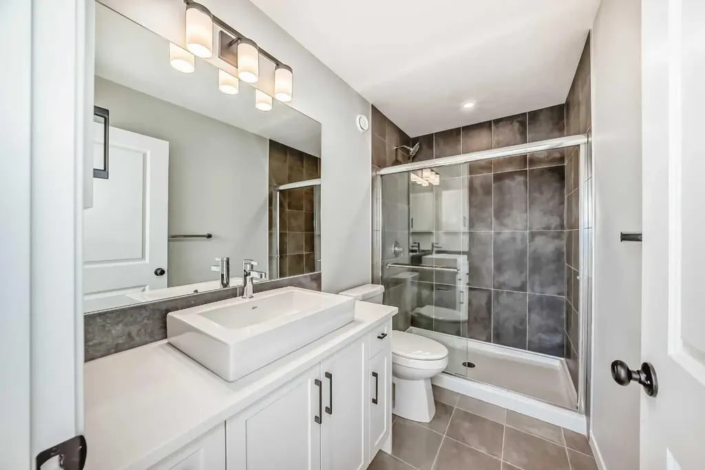1245 Creekview Drive SW Calgary AB T2X 5Y7