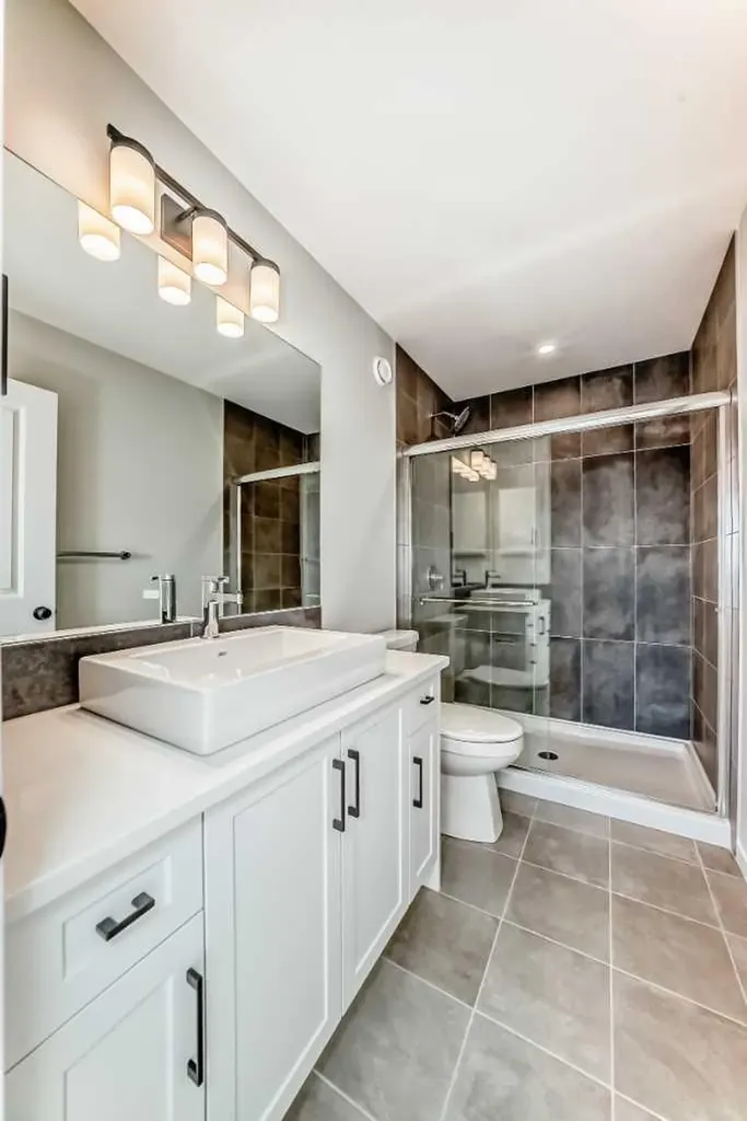 1245 Creekview Drive SW Calgary AB T2X 5Y7