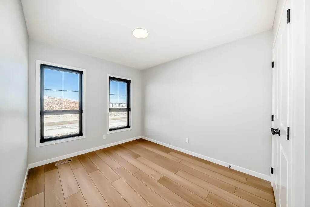1245 Creekview Drive SW Calgary AB T2X 5Y7