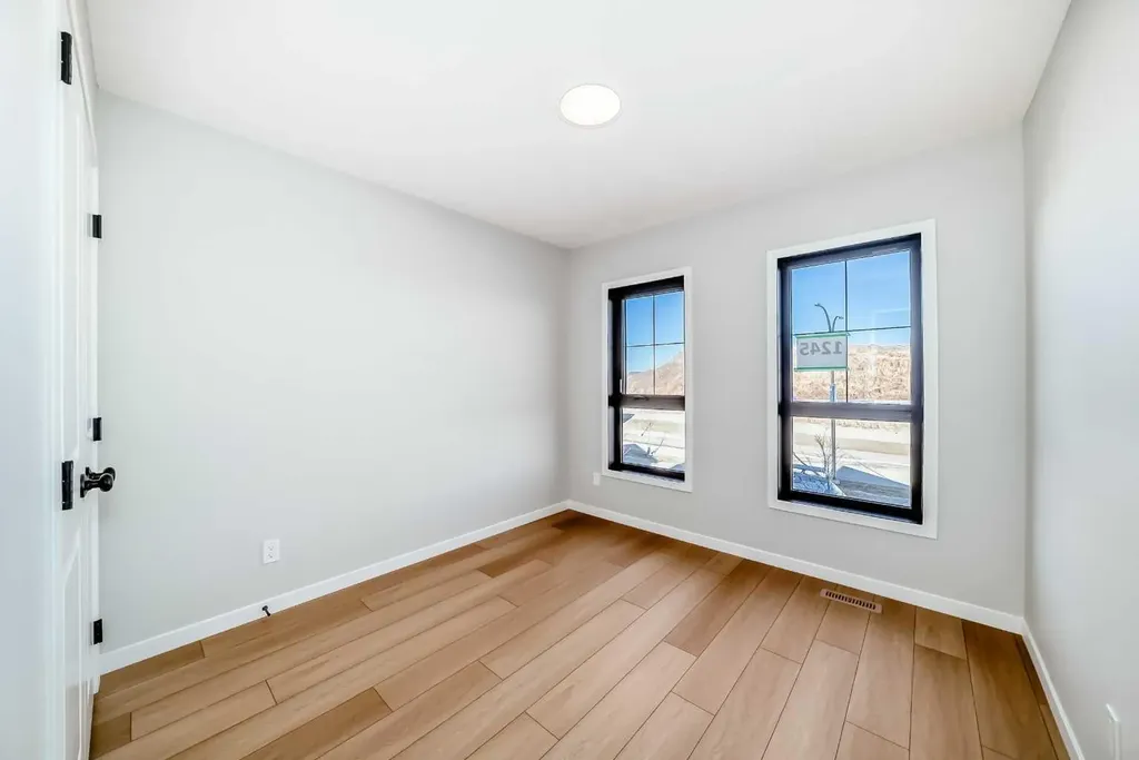 1245 Creekview Drive SW Calgary AB T2X 5Y7