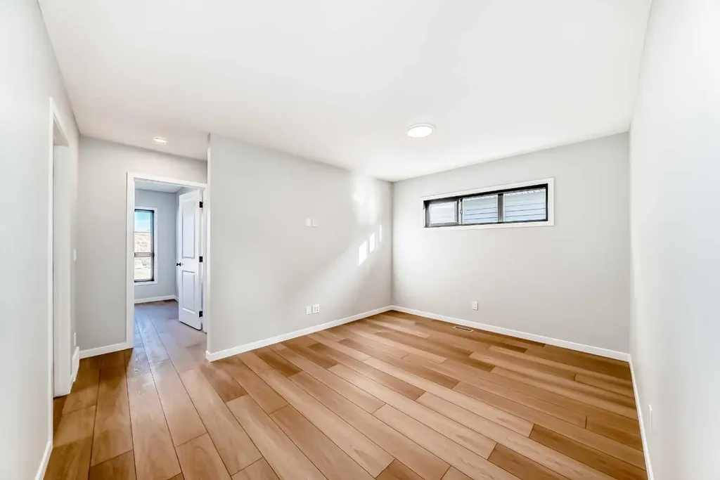 1245 Creekview Drive SW Calgary AB T2X 5Y7