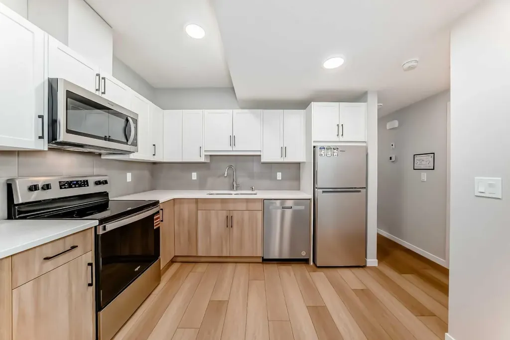 1245 Creekview Drive SW Calgary AB T2X 5Y7
