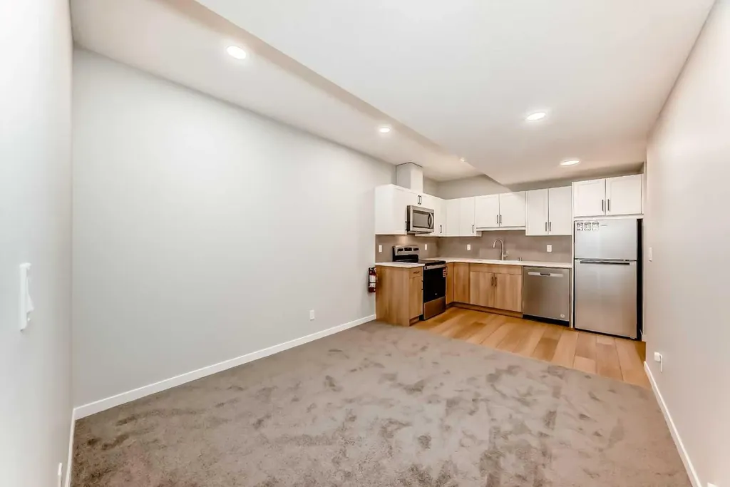 1245 Creekview Drive SW Calgary AB T2X 5Y7