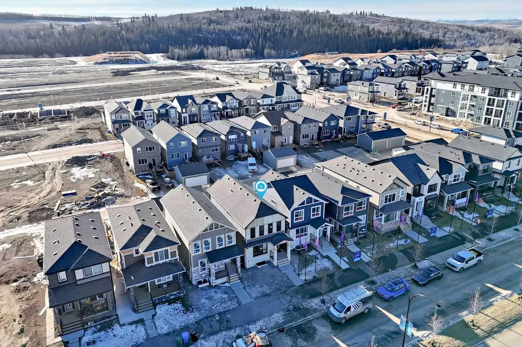 1245 Creekview Drive SW Calgary AB T2X 5Y7