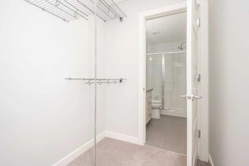 80 Greenbriar Place NW Calgary AB t3b6j4