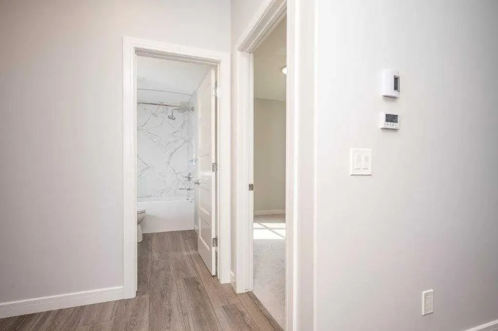 80 Greenbriar Place NW Calgary AB t3b6j4