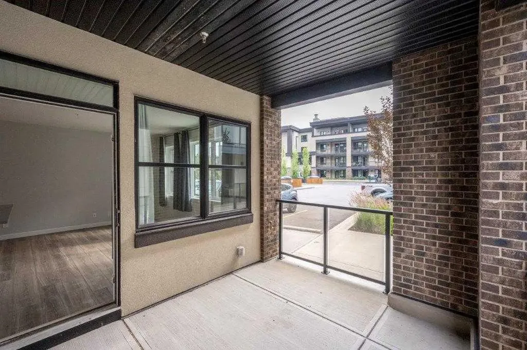 80 Greenbriar Place NW Calgary AB t3b6j4