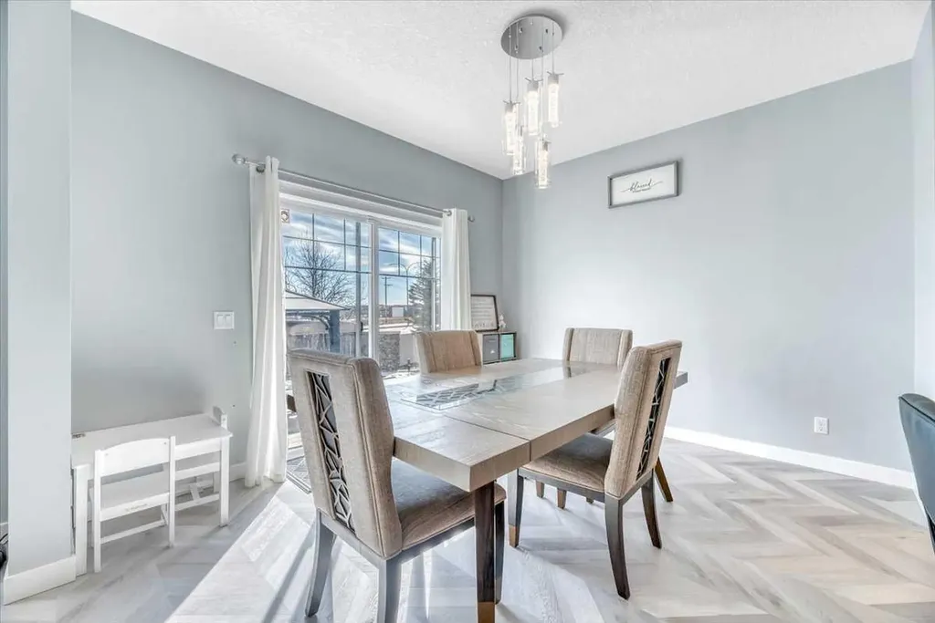 260 Ranch Close Strathmore AB T1P 0B5