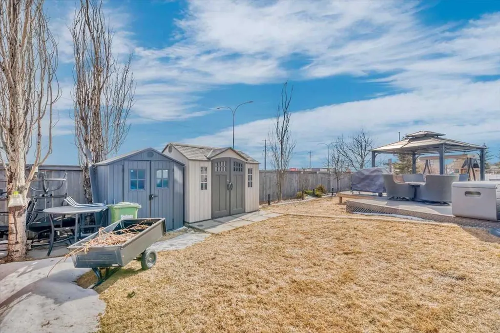 260 Ranch Close Strathmore AB T1P 0B5