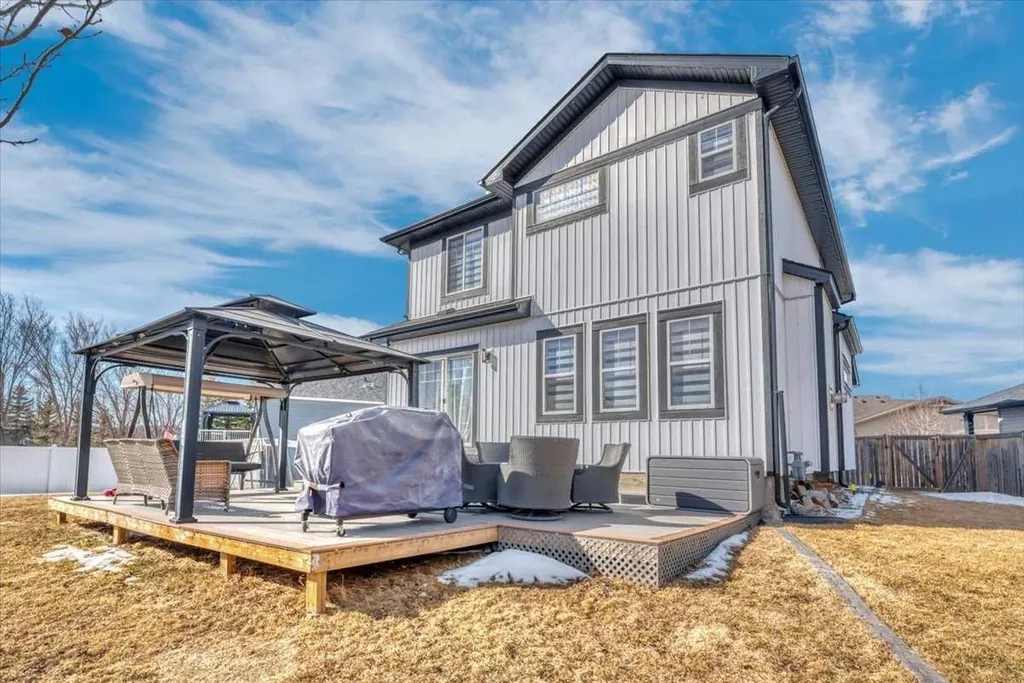 260 Ranch Close Strathmore AB T1P 0B5