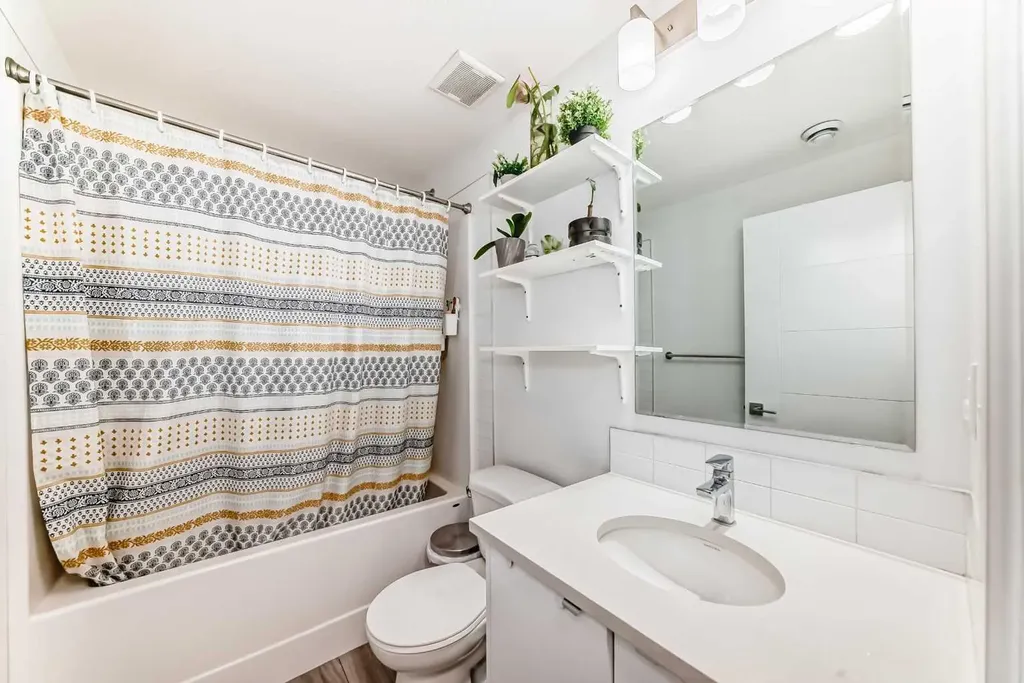 4697 Seton Drive SE Calgary AB T3M 3T9