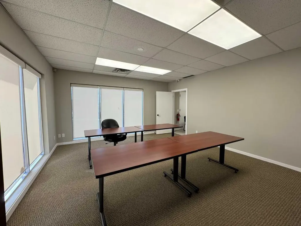 7239C Flint Road SE Calgary AB T2H 1G2