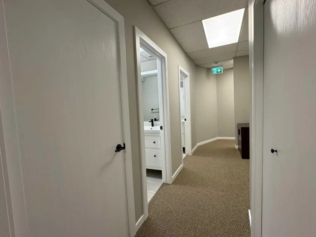7239C Flint Road SE Calgary AB T2H 1G2