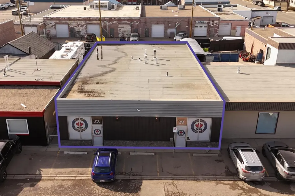 242 12b Street N Lethbridge AB T1H 2K7