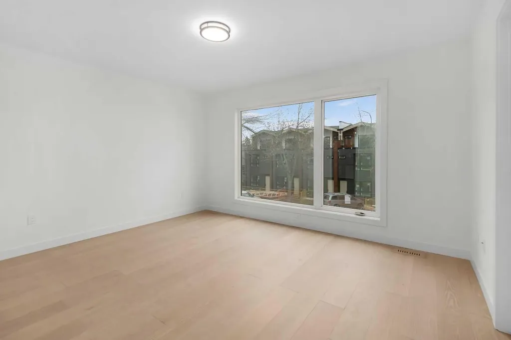 3719 14a Street SW Calgary AB T2T3Y1