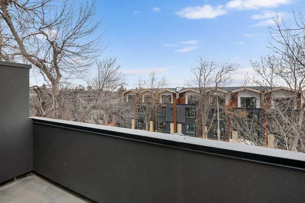 3719 14a Street SW Calgary AB T2T3Y1