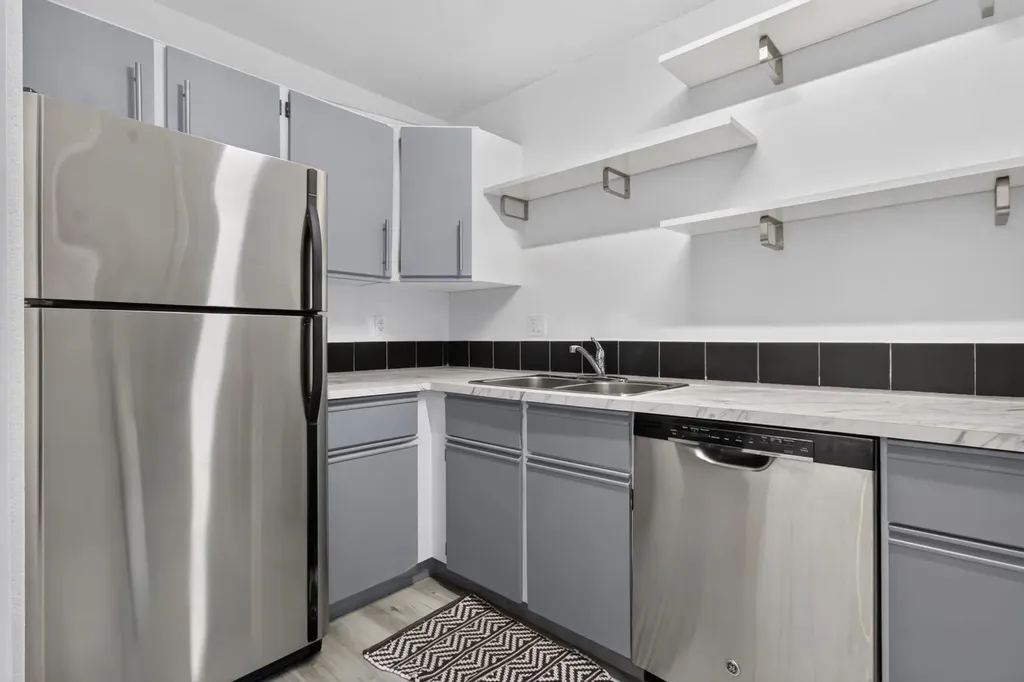 333 Garry Crescent NE Calgary AB T2K5W9