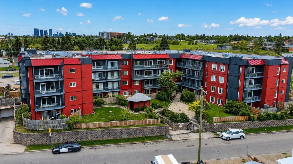 333 Garry Crescent NE Calgary AB T2K5W9
