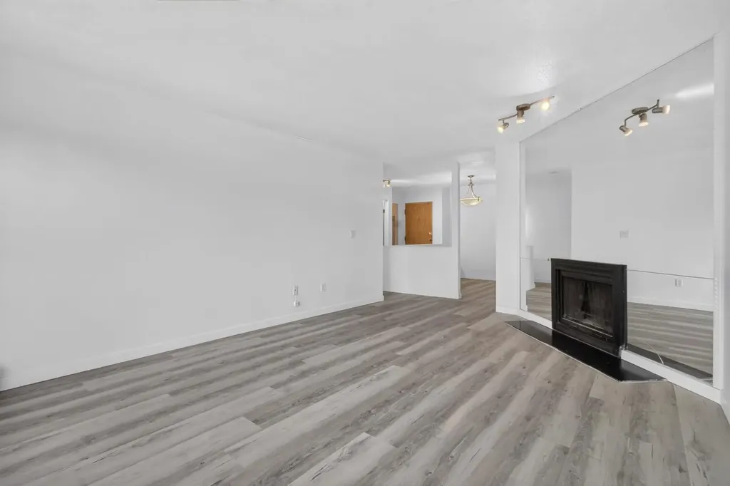 333 Garry Crescent NE Calgary AB T2K5W9