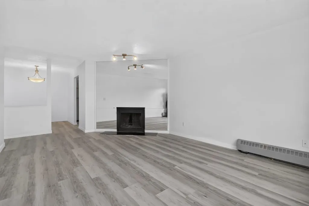 333 Garry Crescent NE Calgary AB T2K5W9