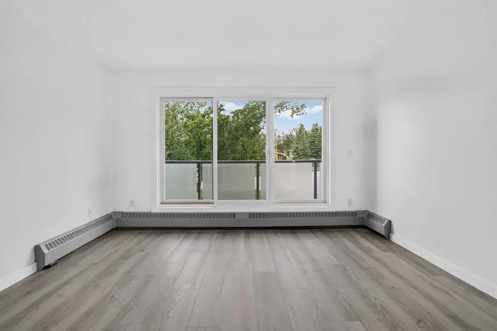 333 Garry Crescent NE Calgary AB T2K5W9