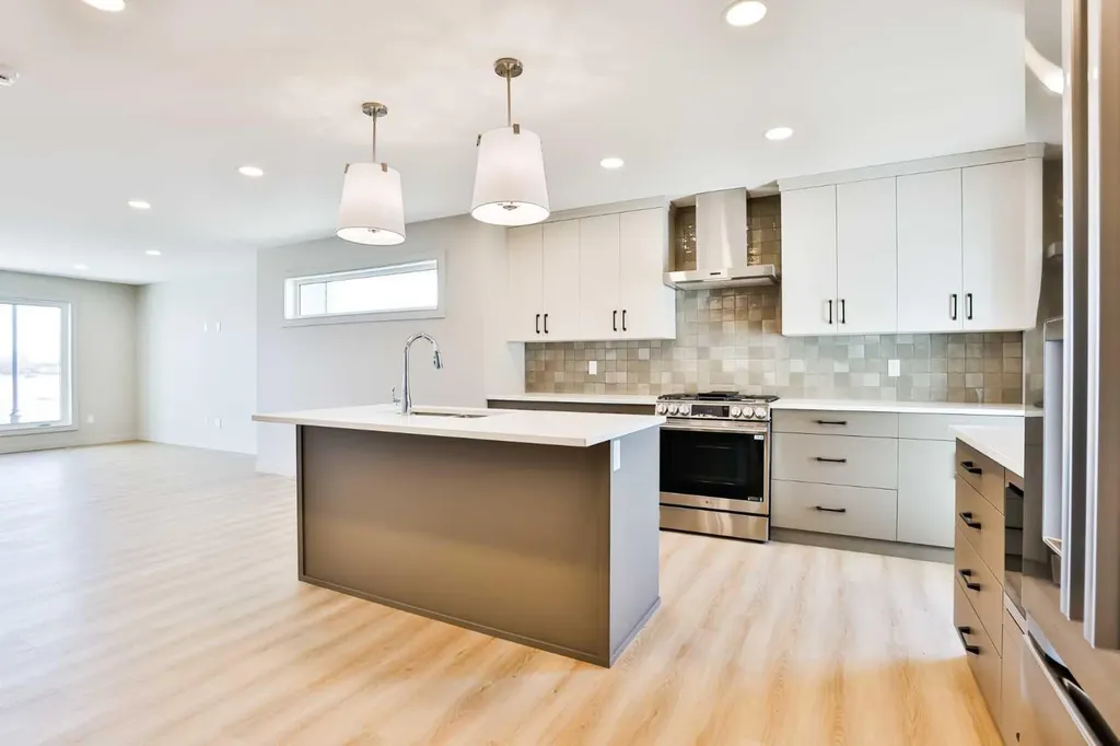 320 Aquitania Boulevard W Lethbridge AB T1J 5T4