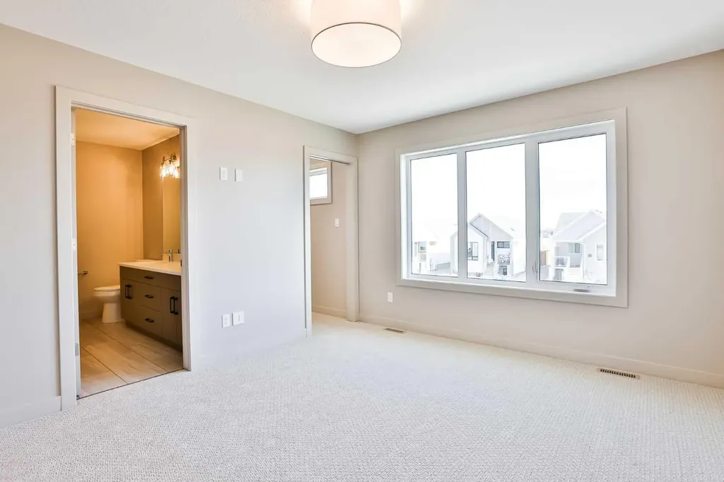 320 Aquitania Boulevard W Lethbridge AB T1J 5T4