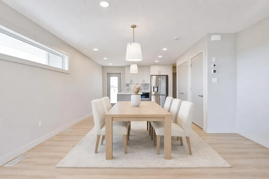 320 Aquitania Boulevard W Lethbridge AB T1J 5T4