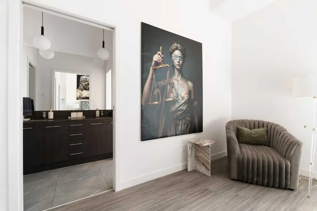 730 2 Avenue SW Calgary AB T2P 1R8