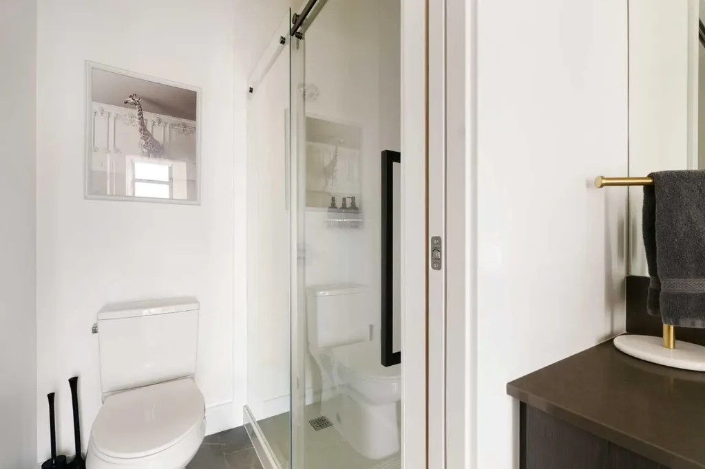 730 2 Avenue SW Calgary AB T2P 1R8