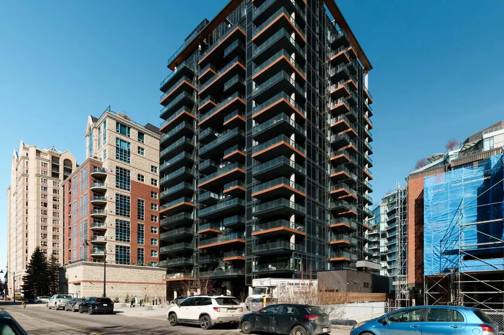 730 2 Avenue SW Calgary AB T2P 1R8