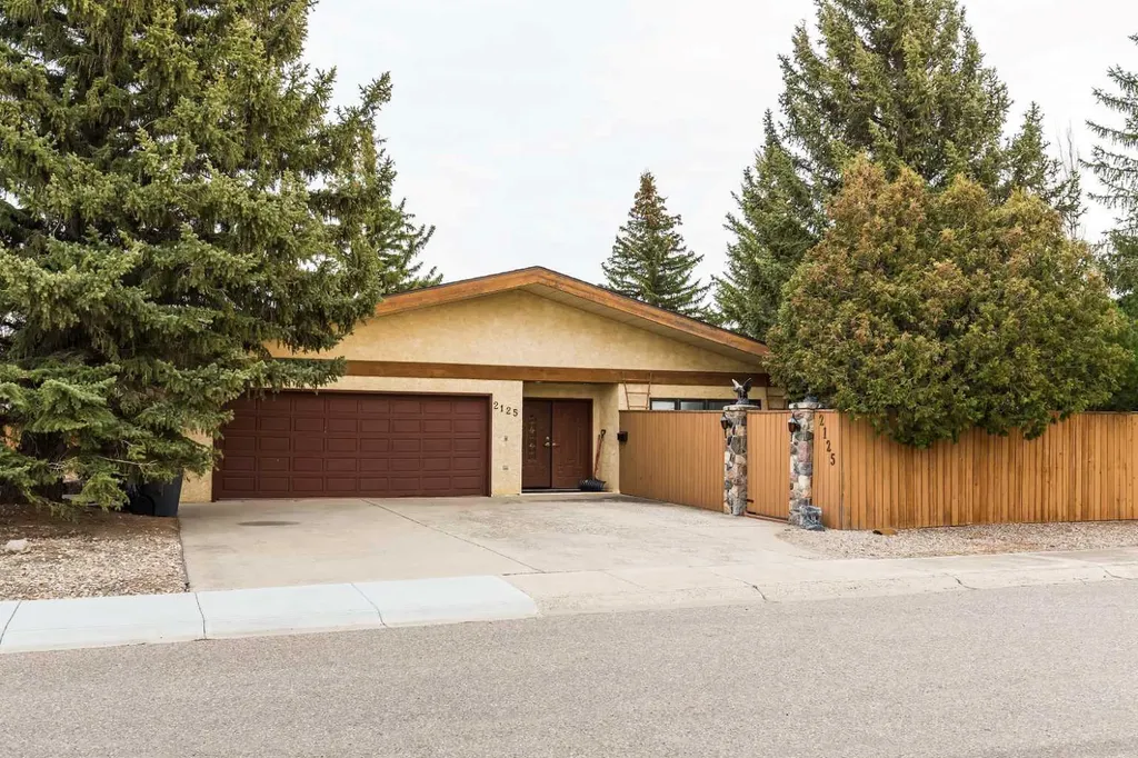 2125 25 Street Coaldale AB T1M 1J4