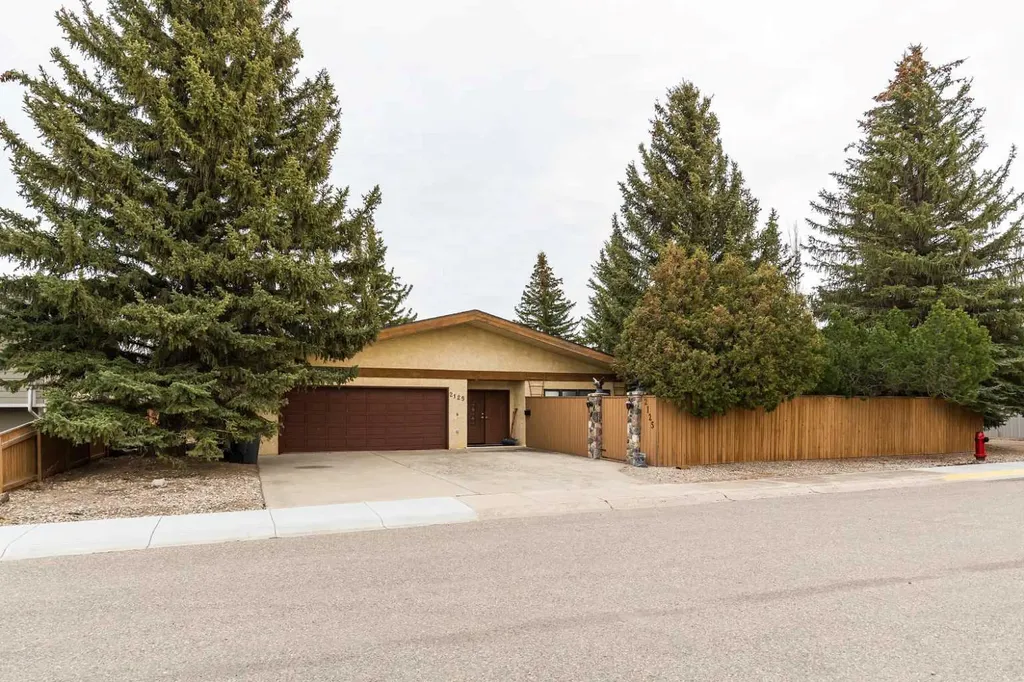 2125 25 Street Coaldale AB T1M 1J4