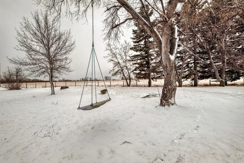 234081 Range Road 253 Rural Wheatland County AB T1P 0Z4