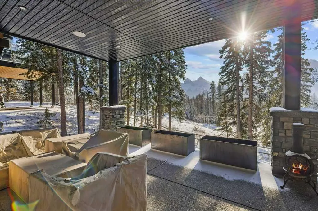 137 Silvertip Ridge Canmore AB T1W 3A7