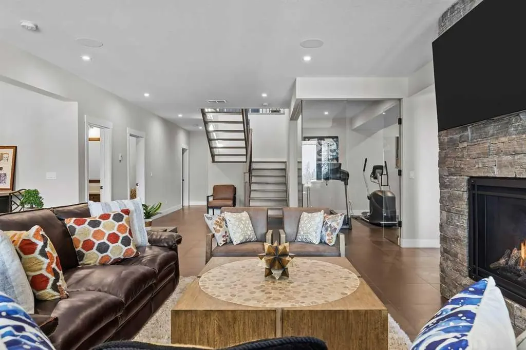 137 Silvertip Ridge Canmore AB T1W 3A7