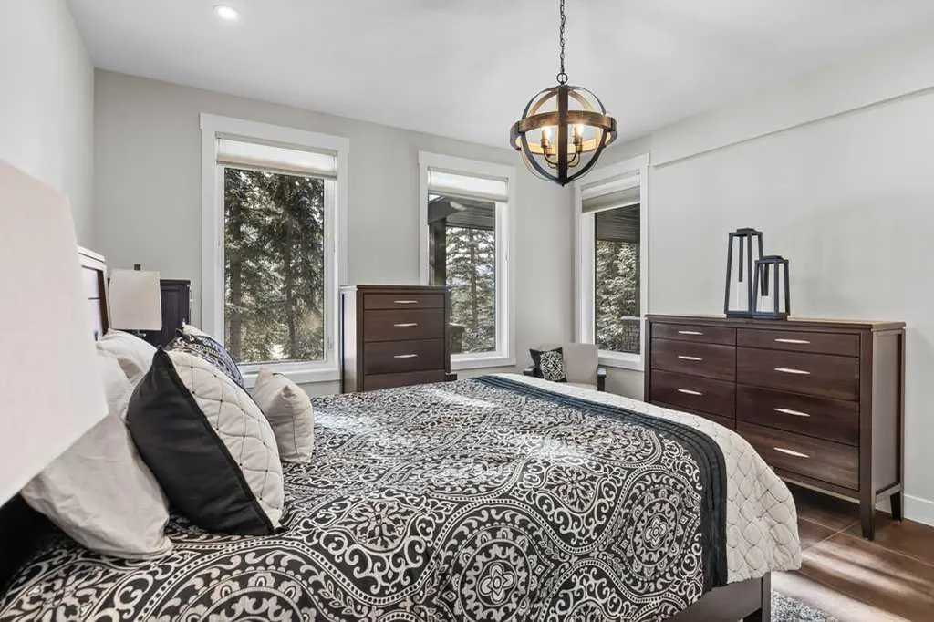 137 Silvertip Ridge Canmore AB T1W 3A7